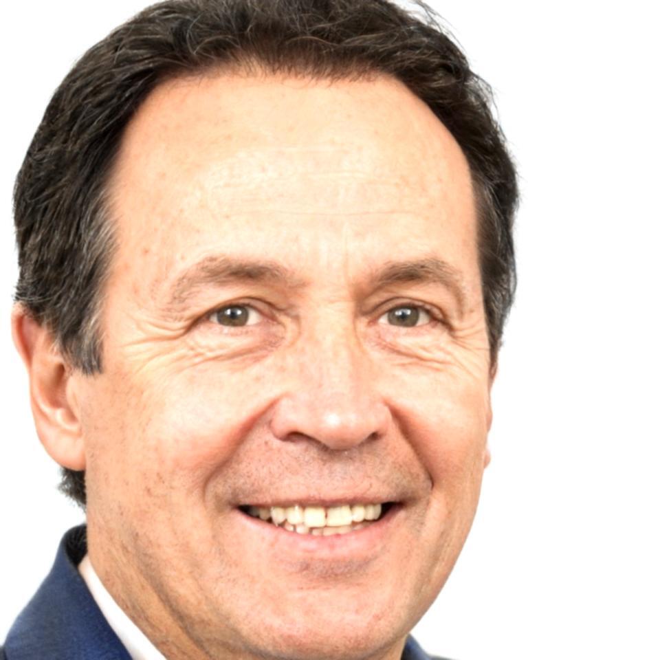 Carlos Mendoza, instructor principal de inversiones